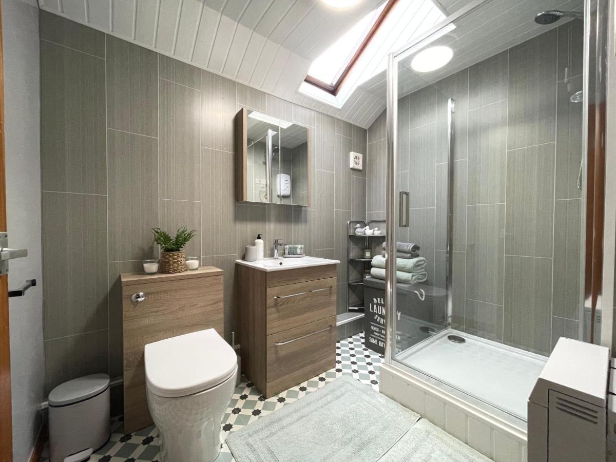 Westend Holiday Let 3 Брекън Екстериор снимка